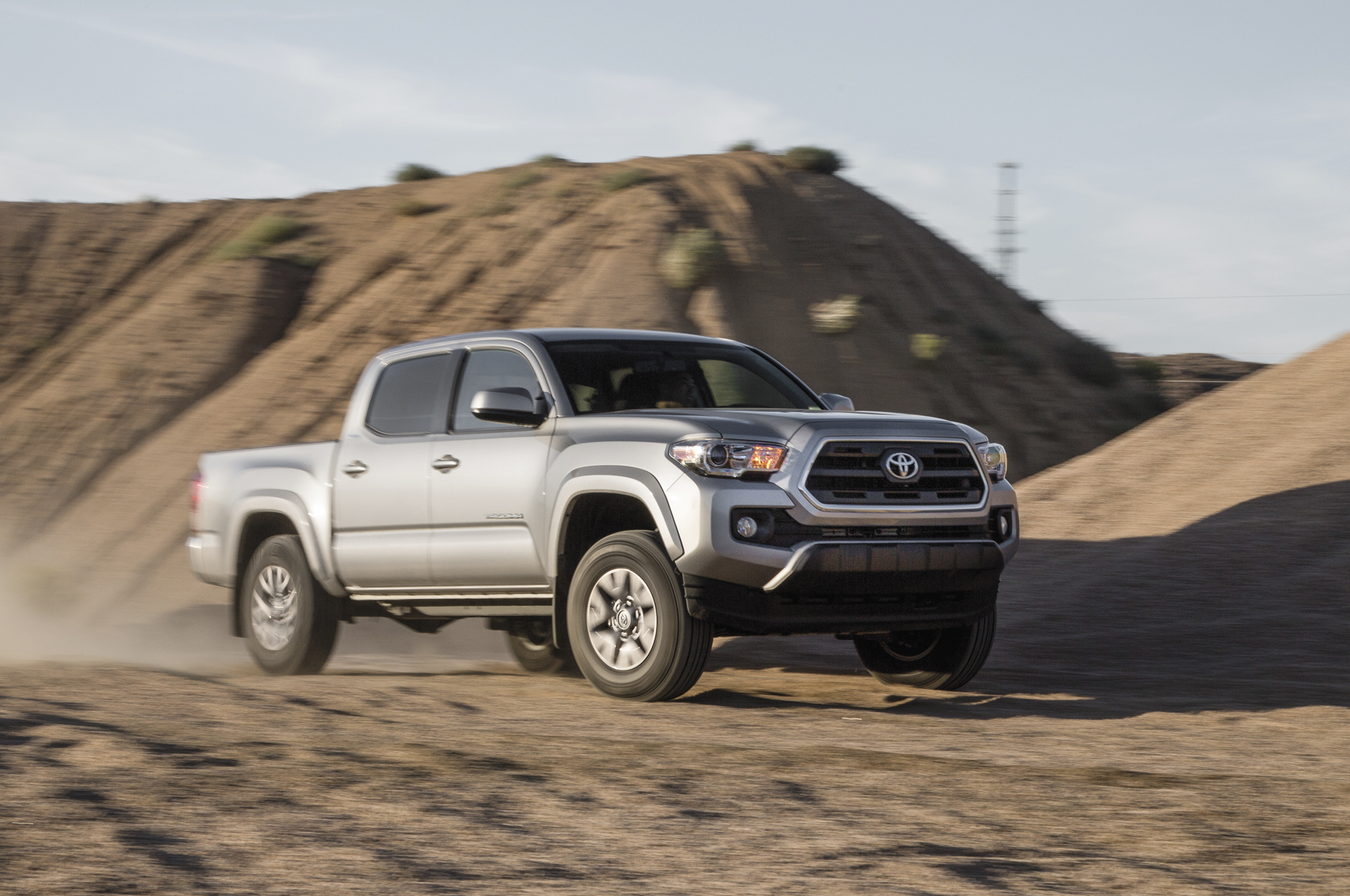 2016-Toyota-Tacoma-Double-Cab-SR5-front-three-quarter-in-motion