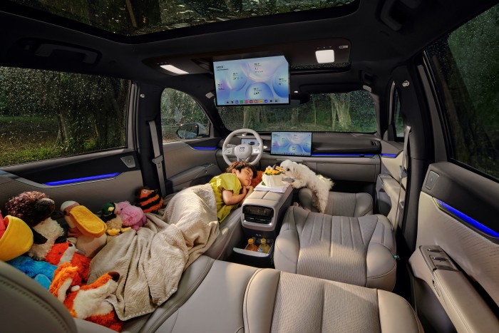 别克至境E7采用五恒健康座舱，以恒温、恒湿、恒氧、恒洁、恒静构建全维健康生态